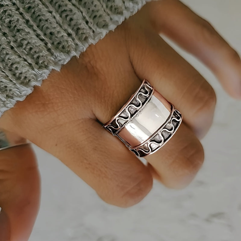 Fashionable Thumb Decompression Ring, Perfect For Anniversaries, Birthdays, Christmas Gifts, Parties, And Evening Events.