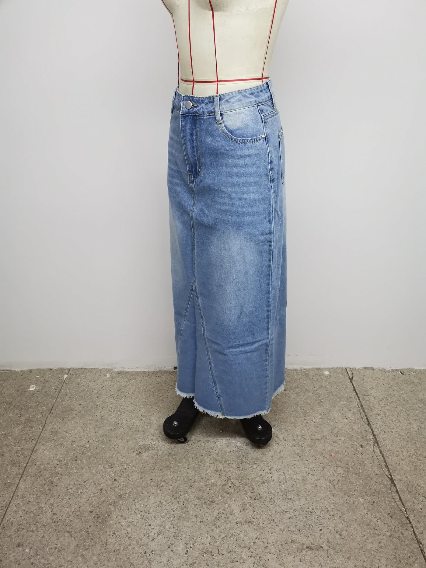 Raw Hem Slash Pocket Maxi Denim Skirt