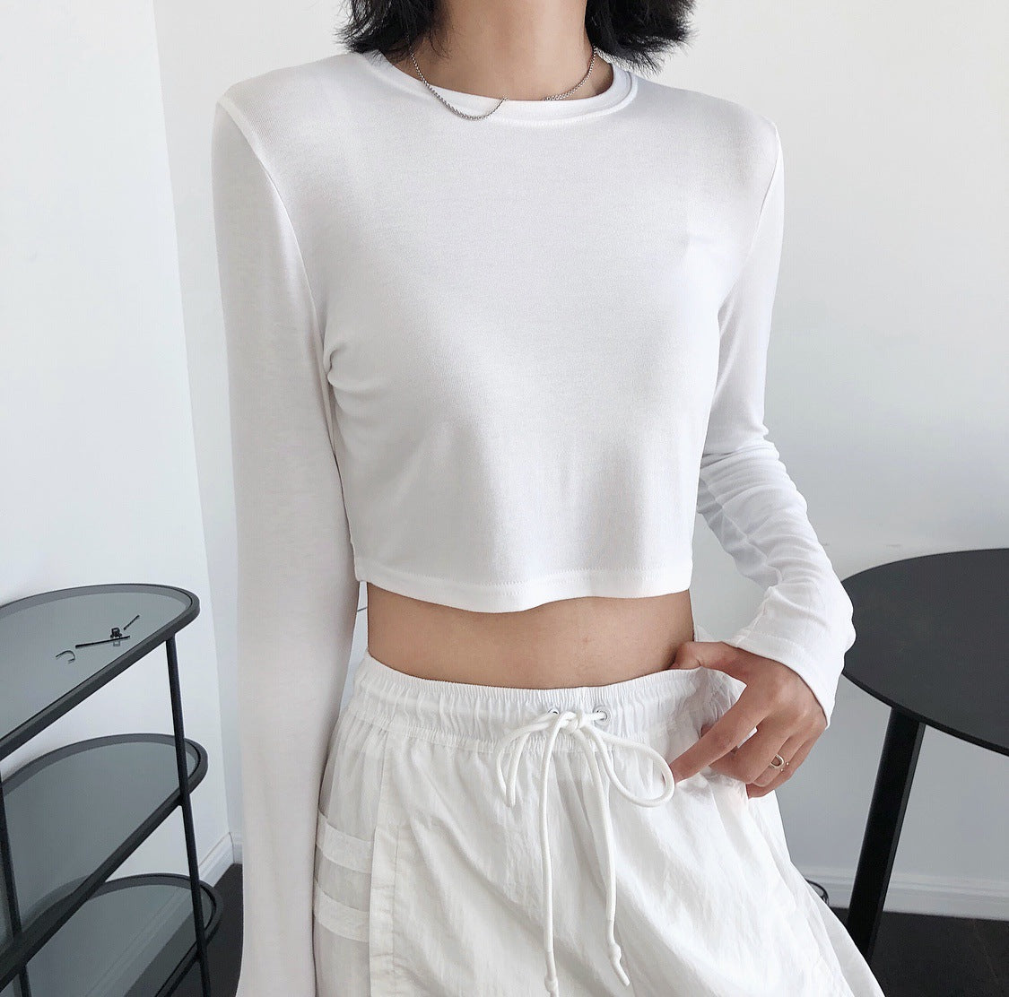 Spring new European and American INS hipster round neck high waist short T-shirt is thin and high display thin nausea long-sleeved bottoming shirt female