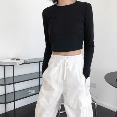 Spring new European and American INS hipster round neck high waist short T-shirt is thin and high display thin nausea long-sleeved bottoming shirt female